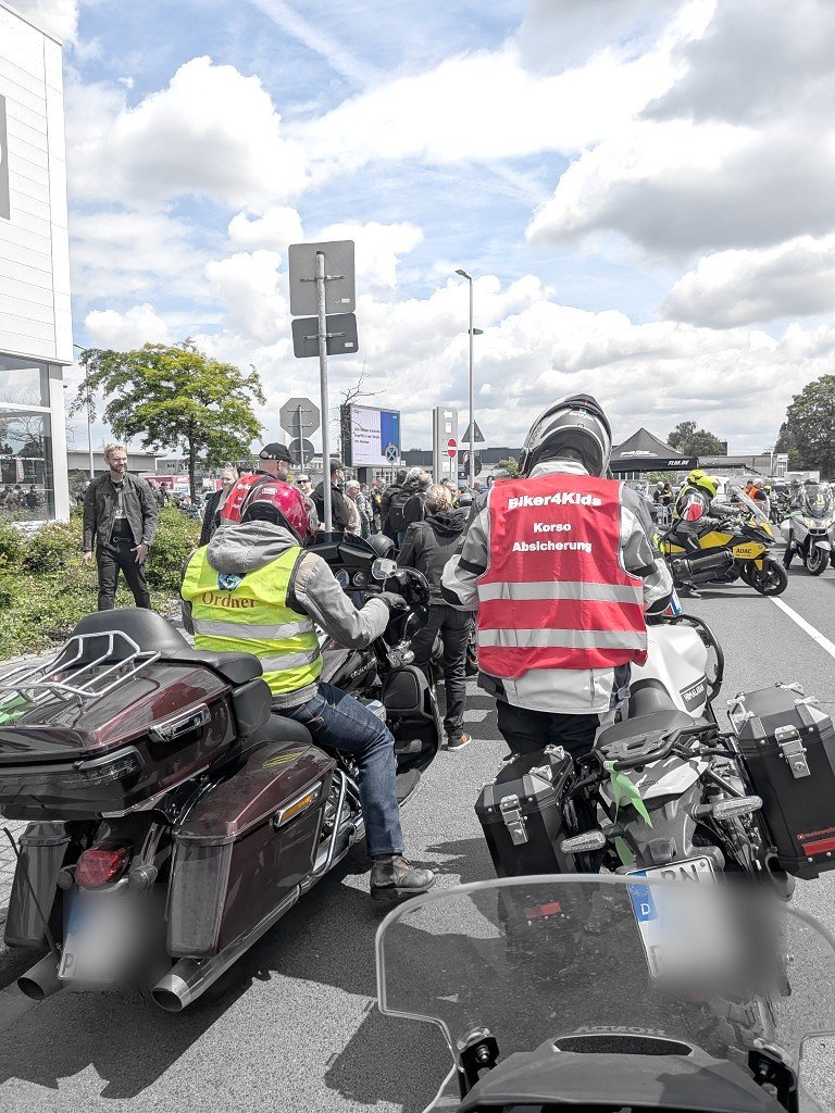 Impression vom Biker4Kids-Korso (9)